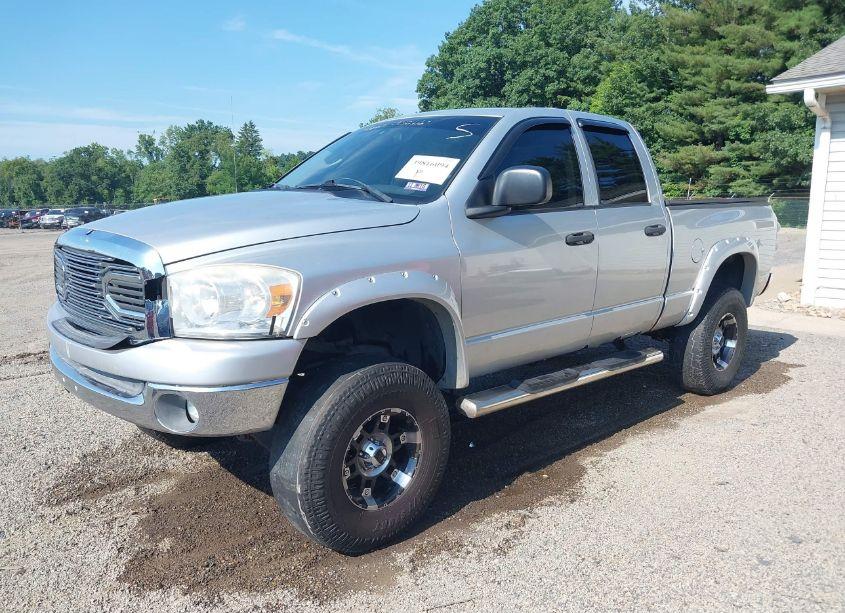 Photo 2 of 2007 Dodge Ram 1500 SLT/TRX4 OFF ROAD/SPORT (VIN 1D7HU18P67S198389)
