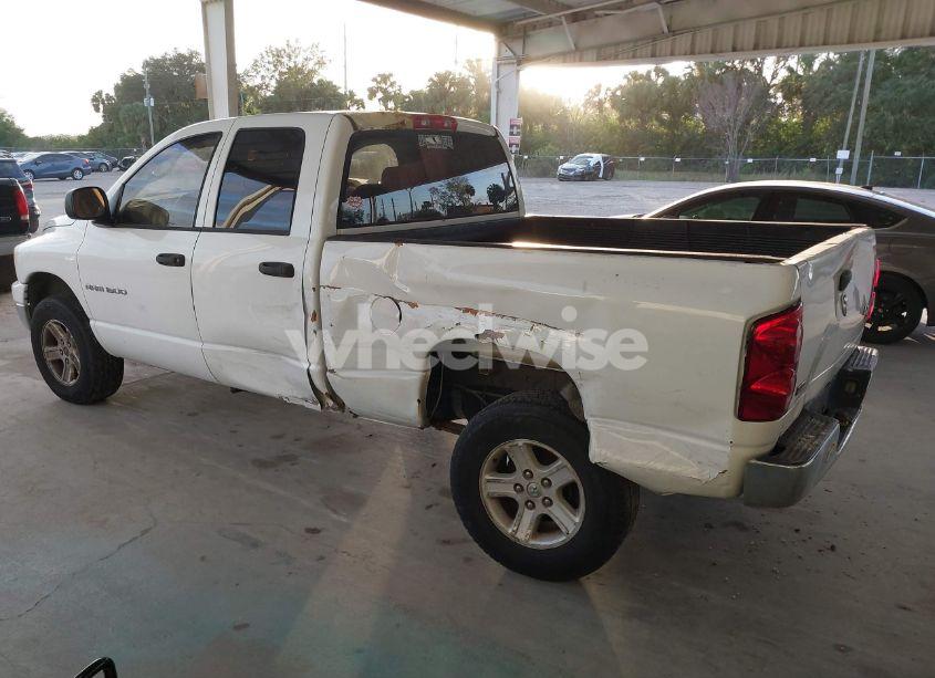 Photo 3 of 2007 Dodge Ram 1500 SLT/TRX4 OFF ROAD/SPORT (VIN 1D7HU18P97S235242)