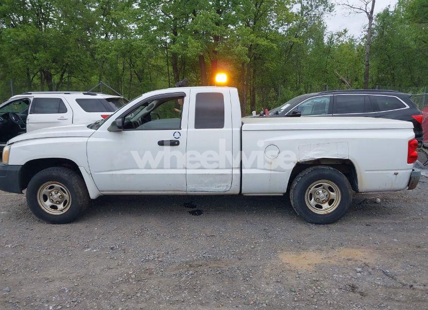 Photo 15 of 2007 Dodge Dakota ST (VIN 1D7HW22K07S202496)