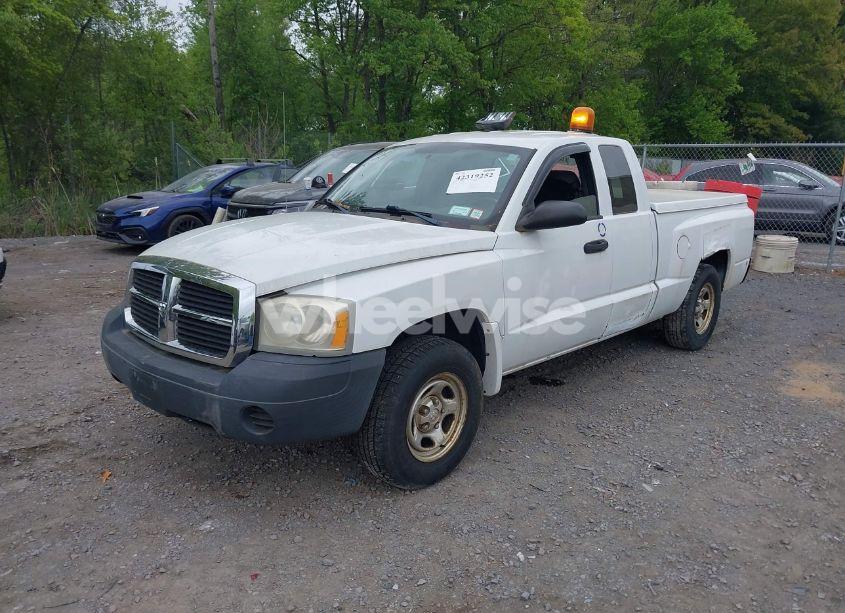 Photo 2 of 2007 Dodge Dakota ST (VIN 1D7HW22K07S202496)