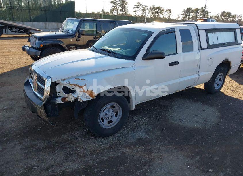 Photo 2 of 2007 Dodge Dakota ST (VIN 1D7HW22K17S202605)