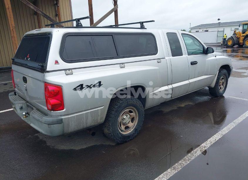 Photo 4 of 2005 Dodge Dakota ST (VIN 1D7HW22K85S224758)