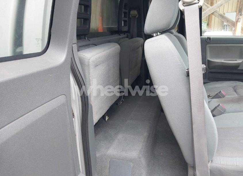 Photo 8 of 2005 Dodge Dakota ST (VIN 1D7HW22K85S224758)