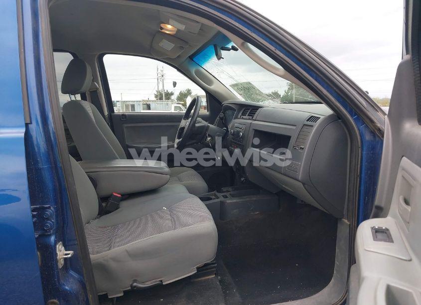 Photo 5 of 2009 Dodge Dakota SXT (VIN 1D7HW38P39S782032)