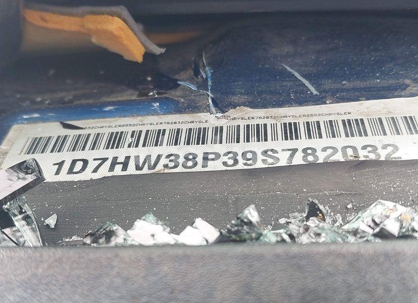 Photo 9 of 2009 Dodge Dakota SXT (VIN 1D7HW38P39S782032)