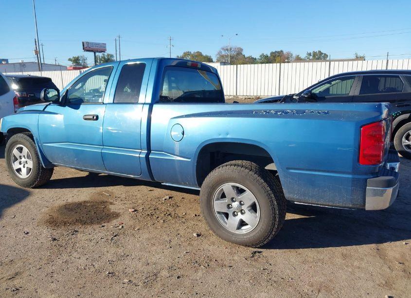 Photo 14 of 2005 Dodge Dakota SLT (VIN 1D7HW42N05S139211)