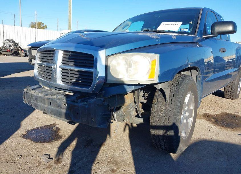 Photo 6 of 2005 Dodge Dakota SLT (VIN 1D7HW42N05S139211)