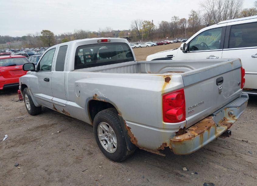 Photo 3 of 2005 Dodge Dakota SLT (VIN 1D7HW42N45S112528)