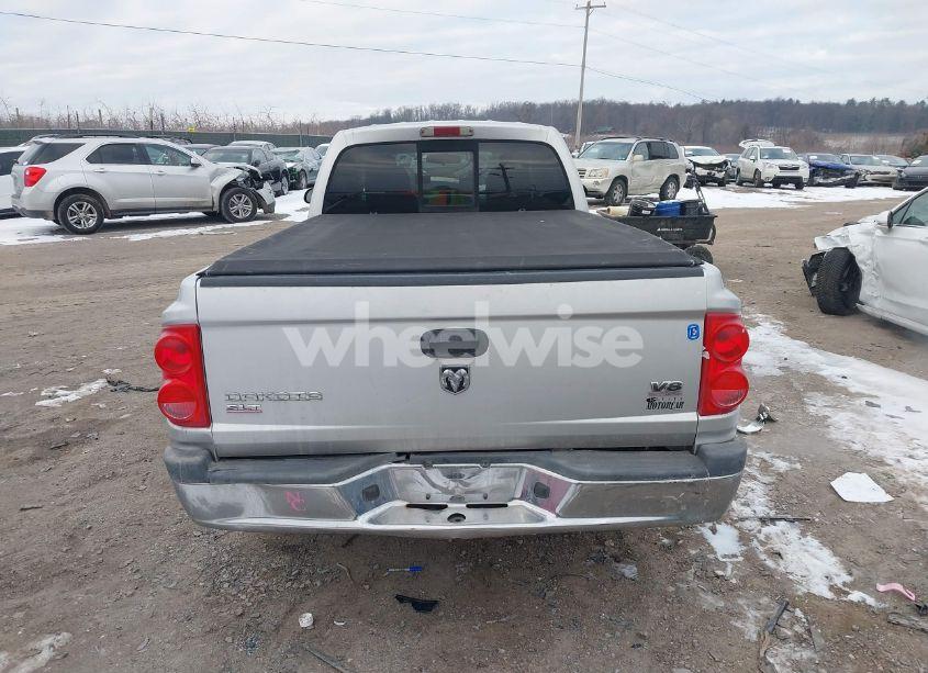 Photo 16 of 2005 Dodge Dakota SLT (VIN 1D7HW42N65S220388)