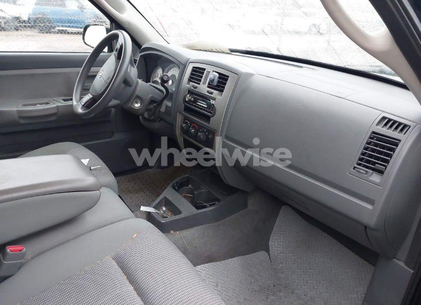 Photo 5 of 2007 Dodge Dakota SLT (VIN 1D7HW48K47S128065)