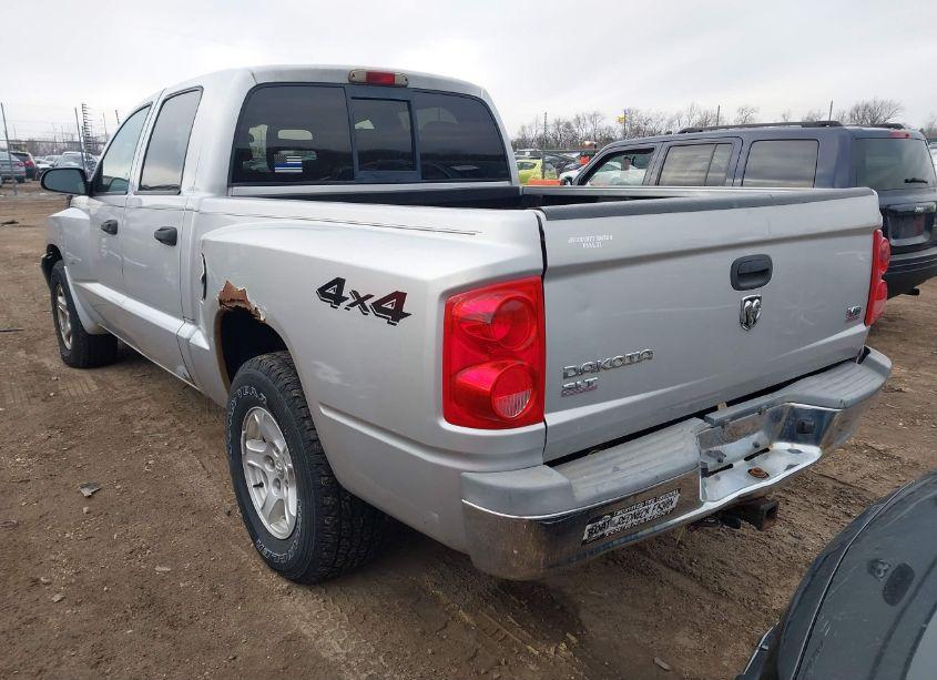 Photo 3 of 2005 Dodge Dakota SLT (VIN 1D7HW48N35S110812)