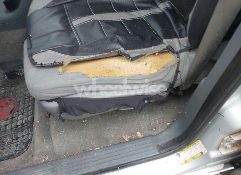 Photo 6 of 2005 Dodge Dakota SLT (VIN 1D7HW48N55S253745)