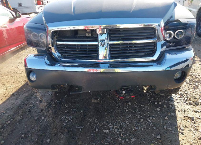 Photo 18 of 2005 Dodge Dakota SLT (VIN 1D7HW48NX5S153575)