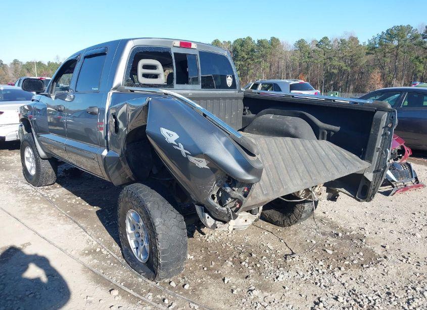 Photo 3 of 2005 Dodge Dakota SLT (VIN 1D7HW48NX5S153575)