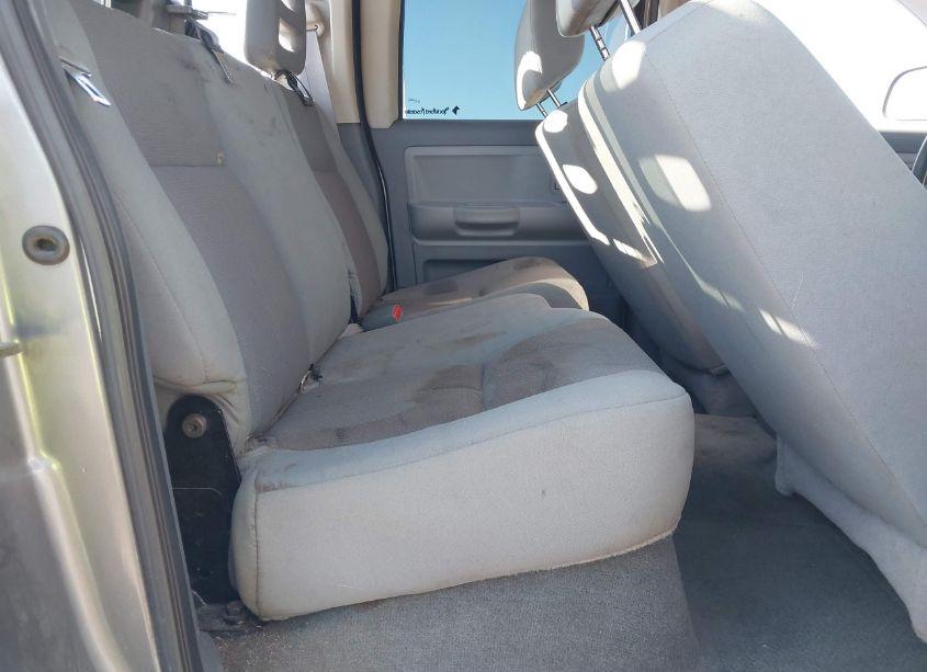 Photo 8 of 2005 Dodge Dakota SLT (VIN 1D7HW48NX5S153575)