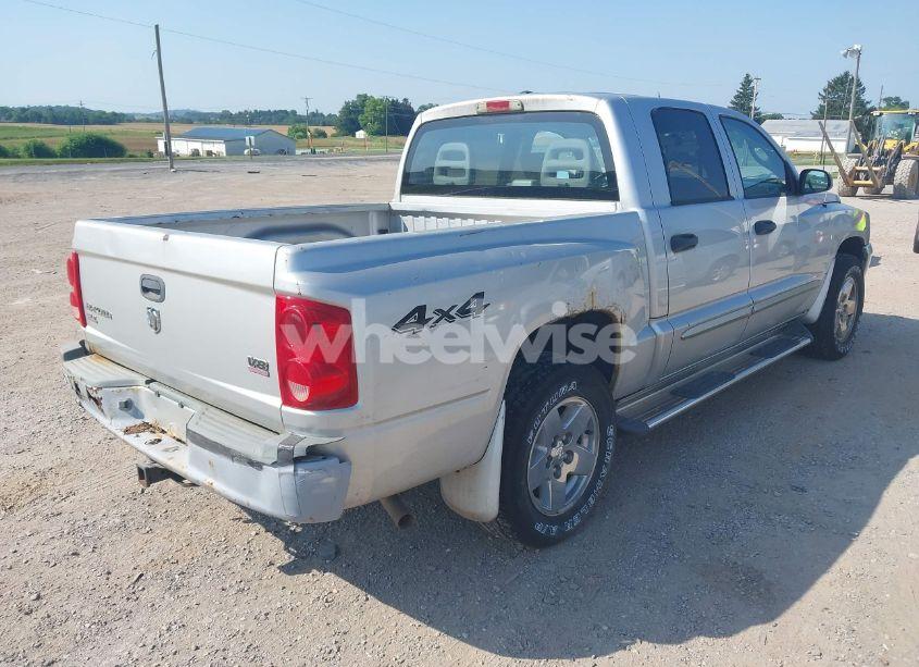 Photo 4 of 2006 Dodge Dakota SLT (VIN 1D7HW48NX6S645556)