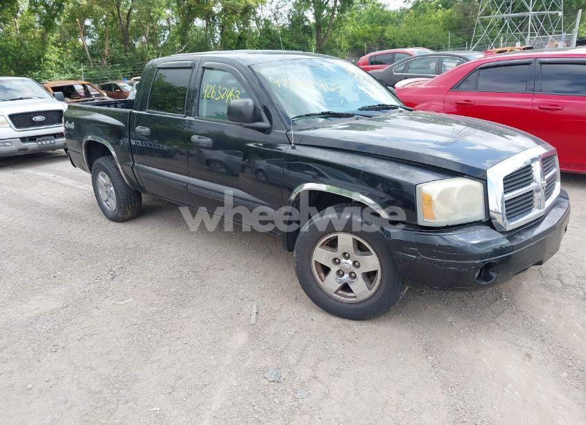 2005 Dodge Dakota LARAMIE (VIN 1D7HW58N55S161413) main photo