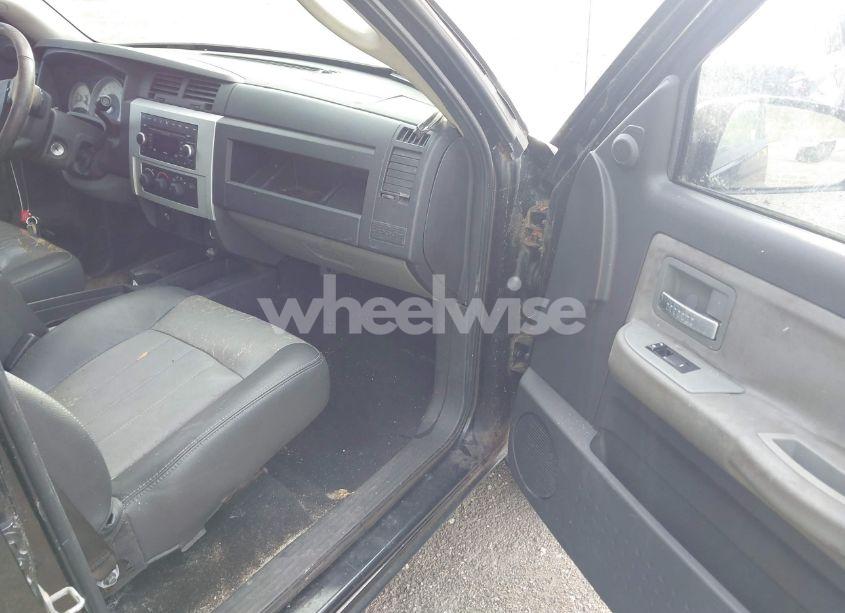Photo 5 of 2008 Dodge Dakota LARAMIE (VIN 1D7HW58N88S633009)