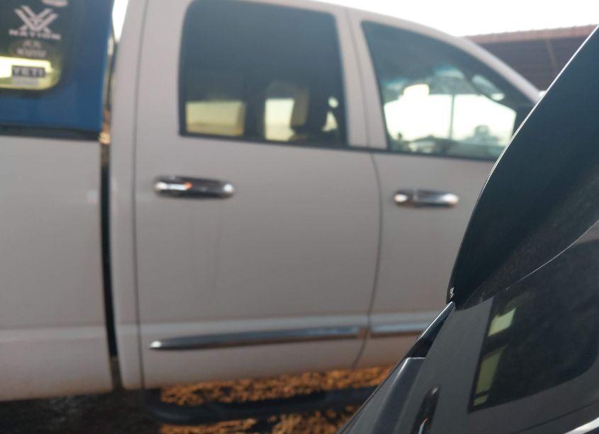 Photo 13 of 2007 Dodge Ram 2500 LARAMIE (VIN 1D7KS28C97J568464)