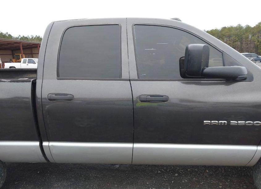 Photo 13 of 2005 Dodge Ram 2500 SLT/LARAMIE (VIN 1D7KS28D35J511215)
