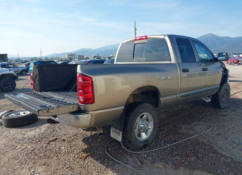 Photo 4 of 2007 Dodge Ram 2500 SLT/TRX4 OFF ROAD/SPORT/POWER WAGON (VIN 1D7KS28D47J605560)