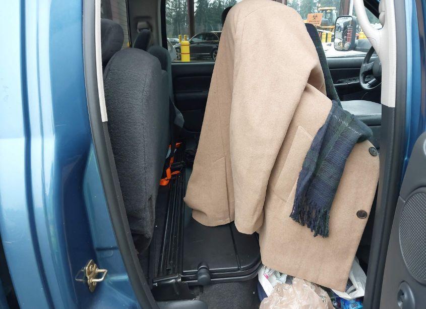 Photo 8 of 2004 Dodge Ram 2500 SLT/LARAMIE (VIN 1D7KU28D54J121774)