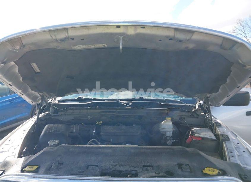 Photo 10 of 2010 Dodge Ram 1500 ST (VIN 1D7RB1CP9AS177934)