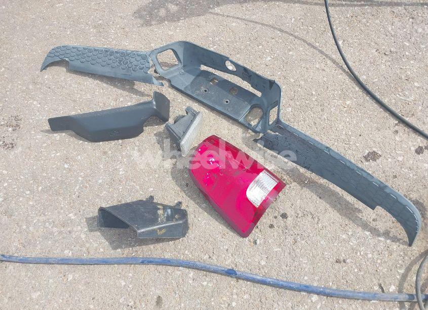 Photo 12 of 2010 Dodge Ram 1500 SLT/SPORT/TRX (VIN 1D7RB1CTXAS165031)