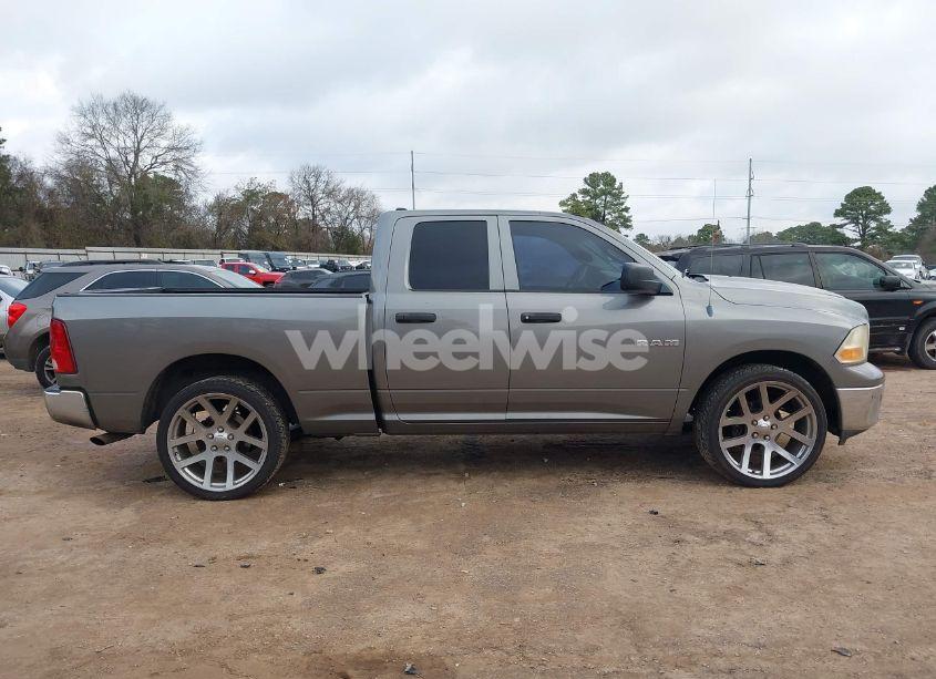Photo 13 of 2010 Dodge Ram 1500 ST (VIN 1D7RB1GP2AS248756)