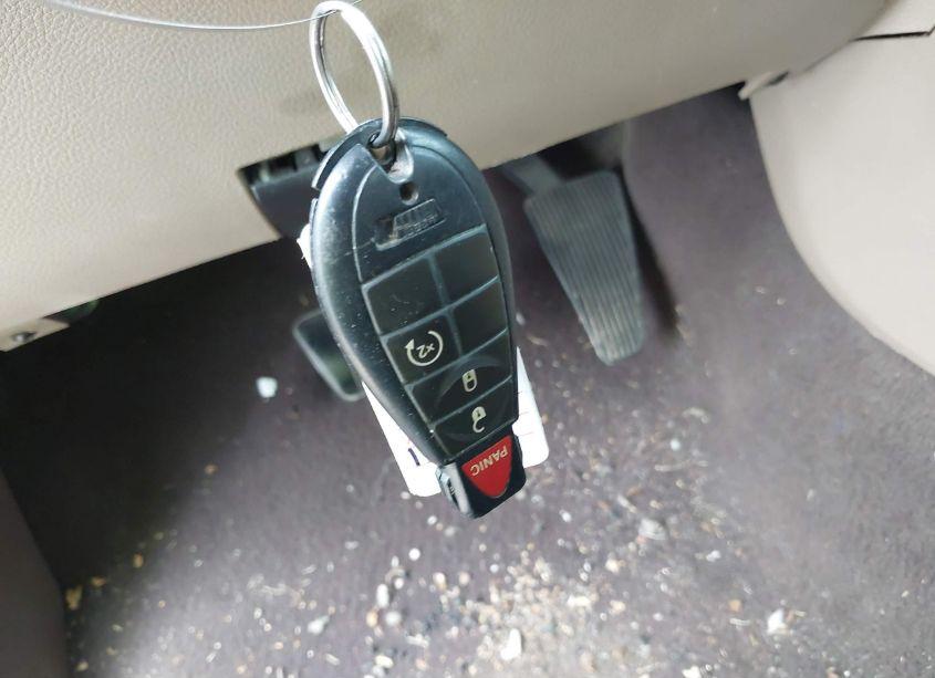 Photo 11 of 2010 Dodge Ram 1500 SLT/SPORT/TRX (VIN 1D7RB1GT2AS226592)