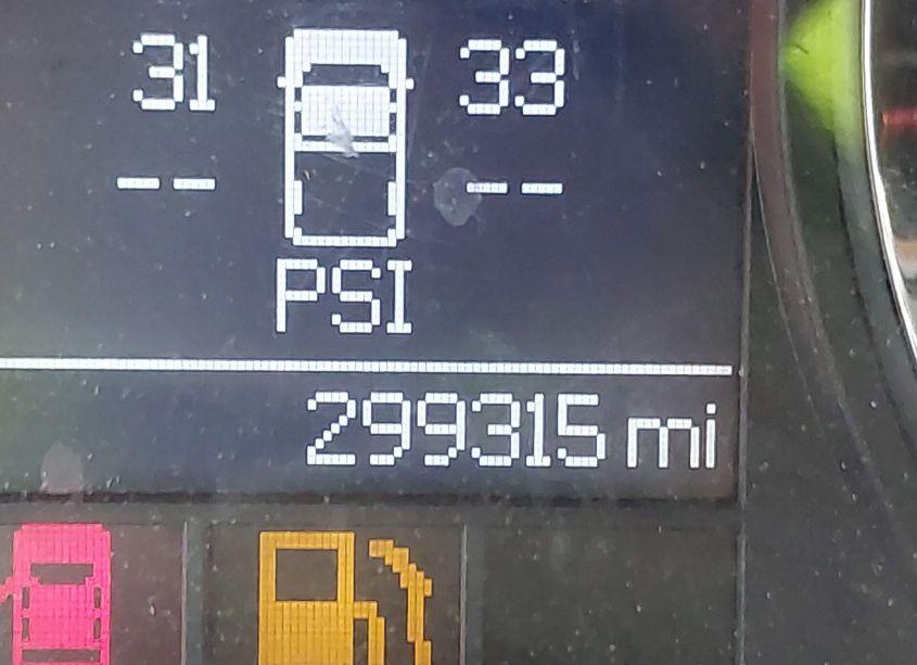 Photo 16 of 2010 Dodge Ram 1500 SLT/SPORT/TRX (VIN 1D7RB1GT2AS226592)