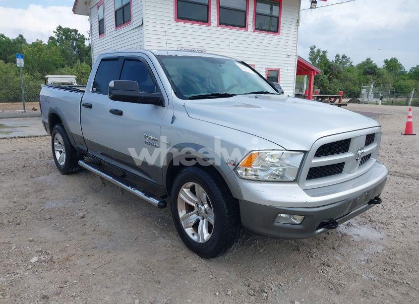 2010 Dodge Ram 1500 SLT/SPORT/TRX (VIN 1D7RB1GT6AS112613) main photo