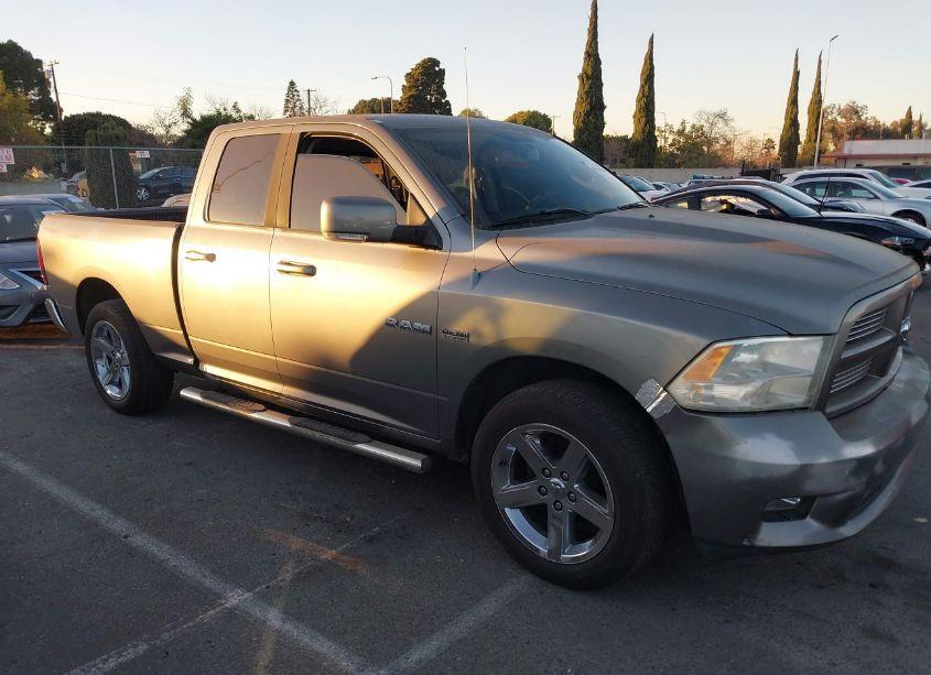 Photo 13 of 2010 Dodge Ram 1500 SLT/SPORT/TRX (VIN 1D7RB1GT8AS230954)