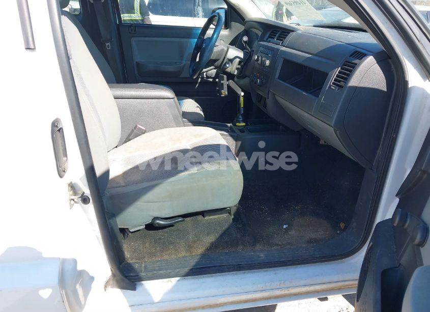 Photo 5 of 2010 Dodge Dakota ST (VIN 1D7RE2BK9AS207839)