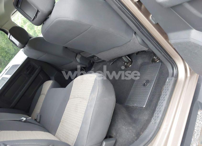 Photo 8 of 2010 Dodge Ram 1500 ST (VIN 1D7RV1CT0AS217225)