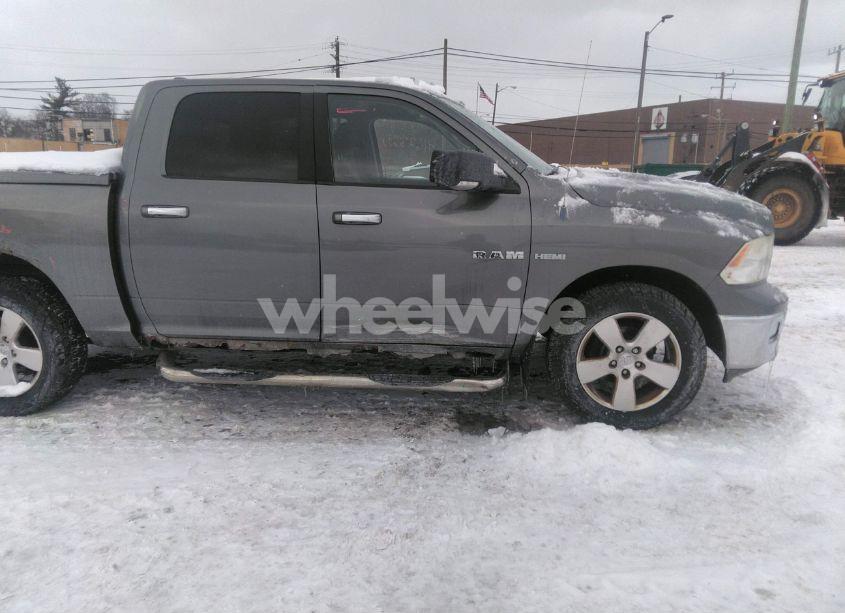 Photo 13 of 2010 Dodge Ram 1500 SLT/SPORT/TRX (VIN 1D7RV1CT2AS104134)