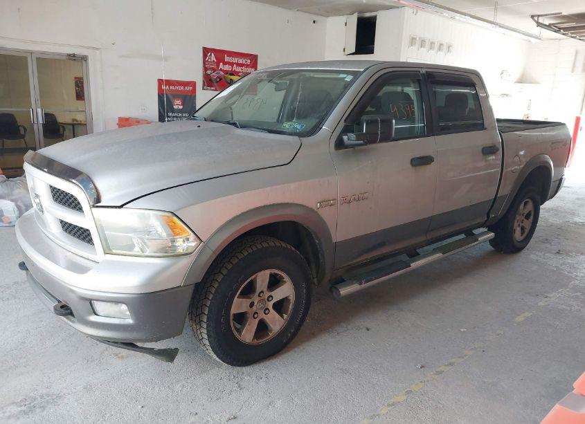Photo 2 of 2010 Dodge Ram 1500 SLT/SPORT/TRX (VIN 1D7RV1CT5AS123566)
