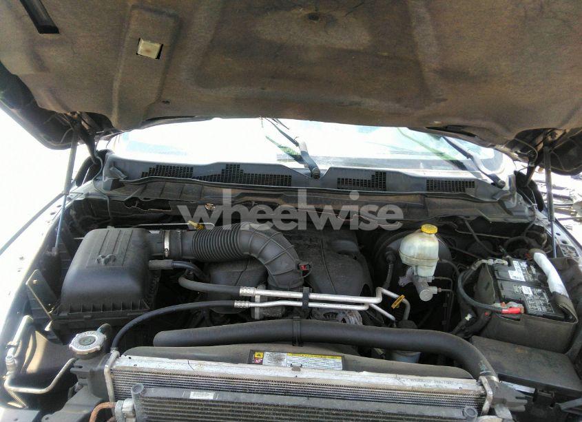 Photo 10 of 2010 Dodge Ram 1500 LARAMIE (VIN 1D7RV1CTXAS242813)