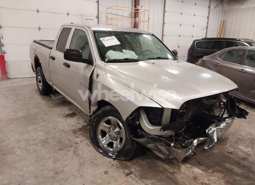 2010 Dodge Ram 1500 ST (VIN 1D7RV1GPXAS231632) main photo