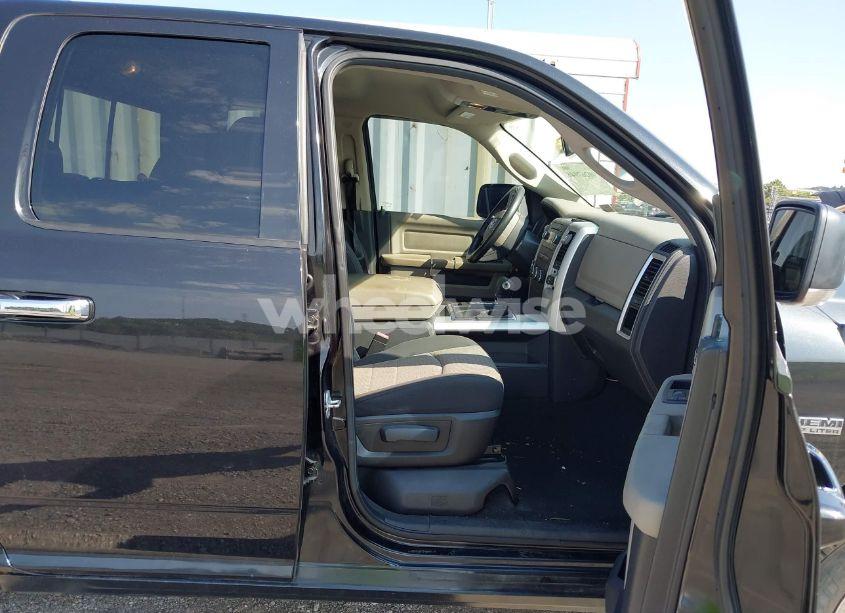 Photo 5 of 2010 Dodge Ram 1500 SLT/SPORT/TRX (VIN 1D7RV1GT6AS224674)