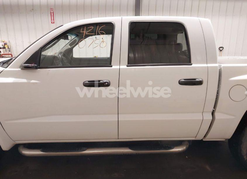 Photo 15 of 2011 Ram Dakota BIGHORN/LONESTAR (VIN 1D7RW3GP4BS648982)