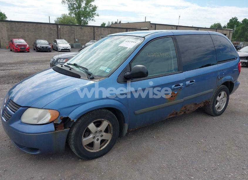 Photo 2 of 2007 Dodge Caravan SXT (VIN 1D8GP45R47B209069)