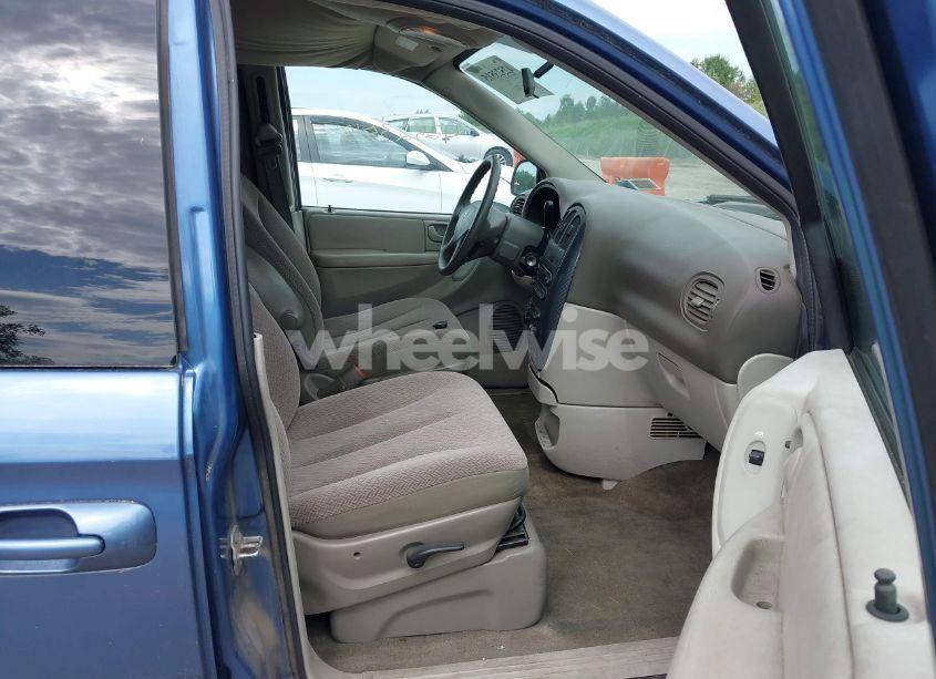 Photo 5 of 2007 Dodge Caravan SXT (VIN 1D8GP45R47B209069)