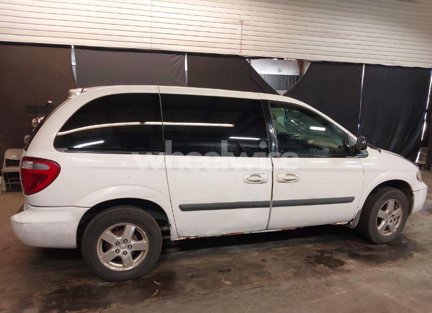 Photo 13 of 2006 Dodge Caravan SXT (VIN 1D8GP45R56B599663)