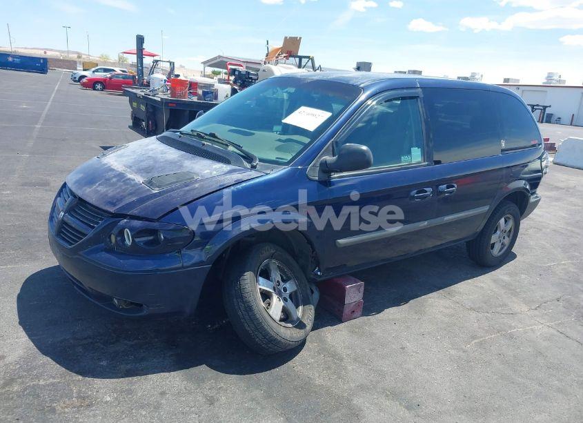 Photo 12 of 2005 Dodge Caravan SXT (VIN 1D8GP45R65B280660)