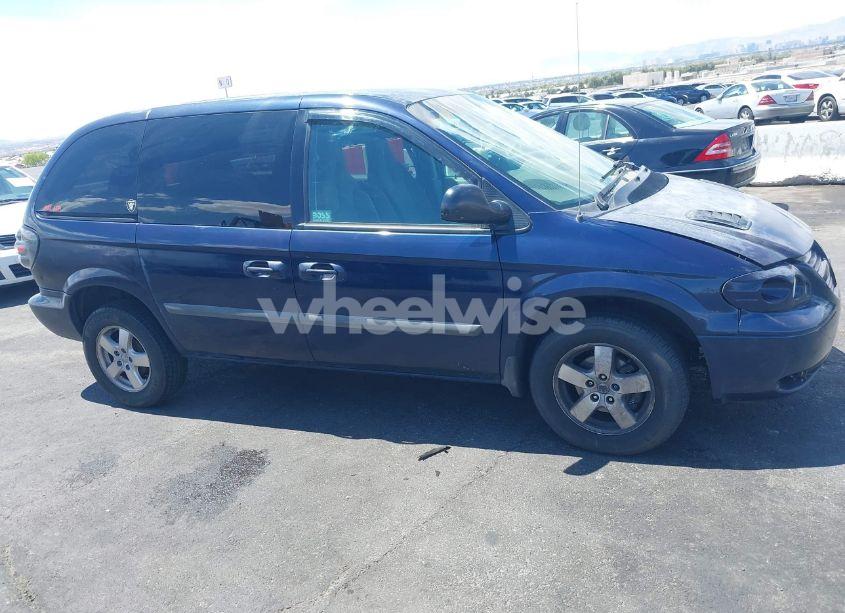Photo 13 of 2005 Dodge Caravan SXT (VIN 1D8GP45R65B280660)
