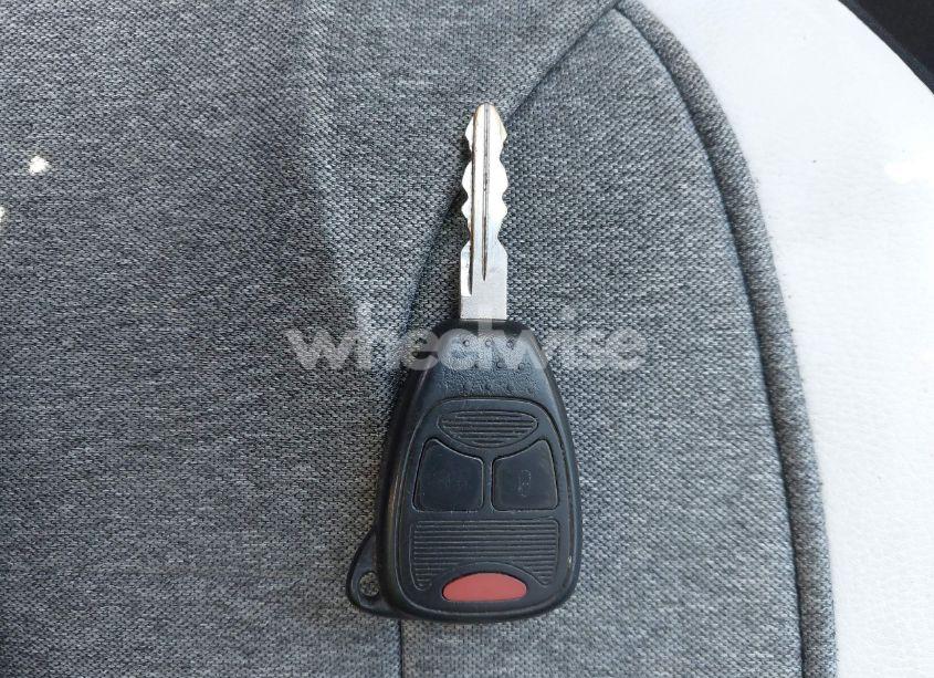 Photo 11 of 2008 Dodge Nitro SXT (VIN 1D8GU28KX8W124498)