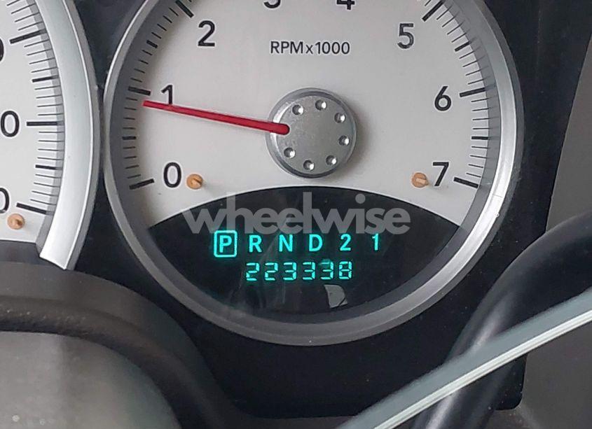 Photo 16 of 2005 Dodge Durango LIMITED (VIN 1D8HD58D15F518202)