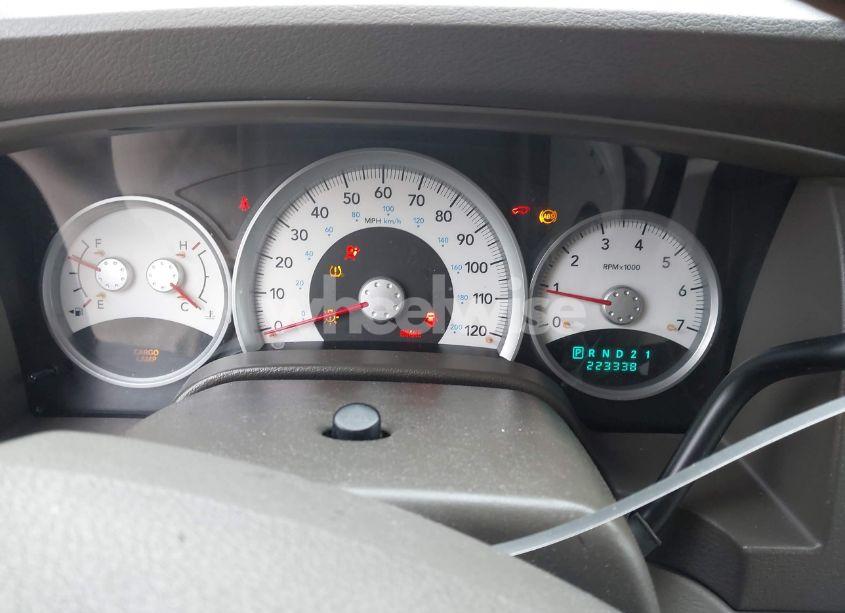 Photo 7 of 2005 Dodge Durango LIMITED (VIN 1D8HD58D15F518202)