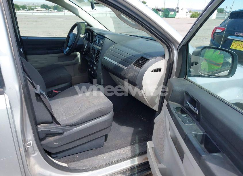 Photo 5 of 2009 Dodge Grand CARAVAN SE (VIN 1D8HN44E29B507972)